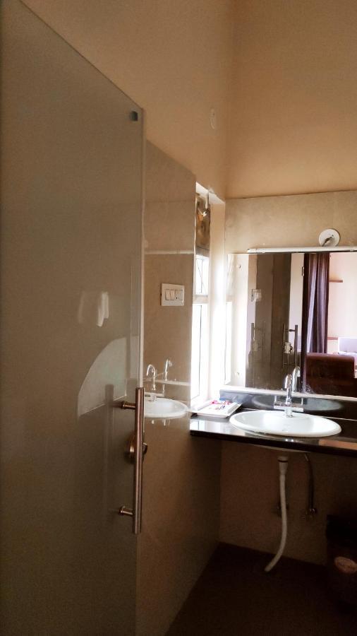 Badami Heritage Resort ภายนอก รูปภาพ