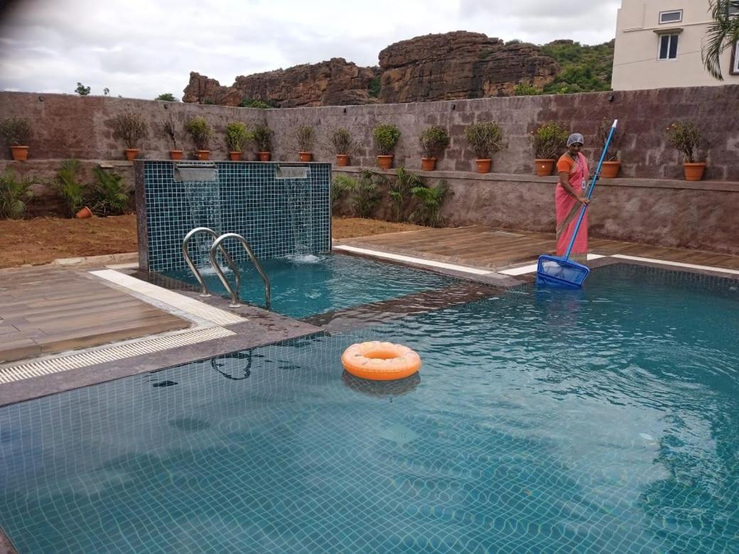 Badami Heritage Resort ภายนอก รูปภาพ